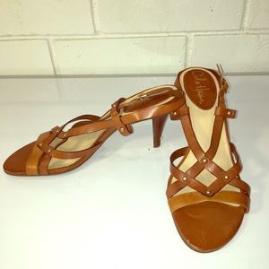 Cole han 7AA narrow brown sandals w/ heel